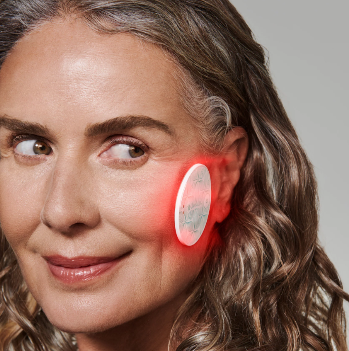 OmniLux Skin Corrector